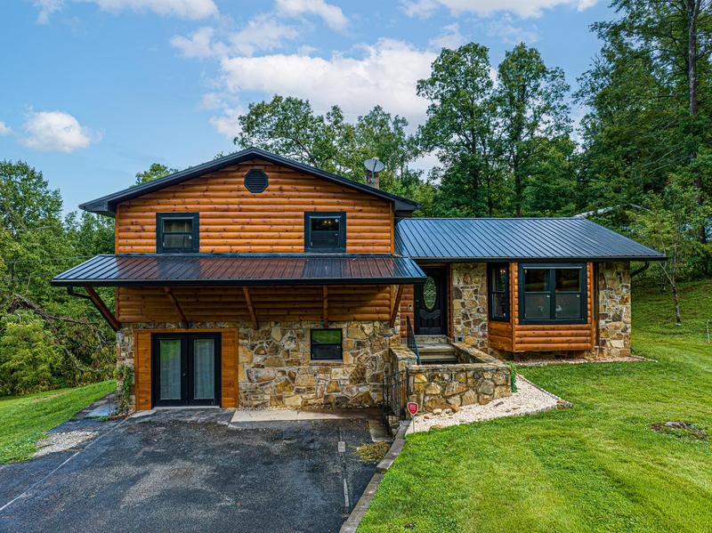 Smoky Mountain cabin rental exterior. at Mountain Creek View in Gatlinburg TN