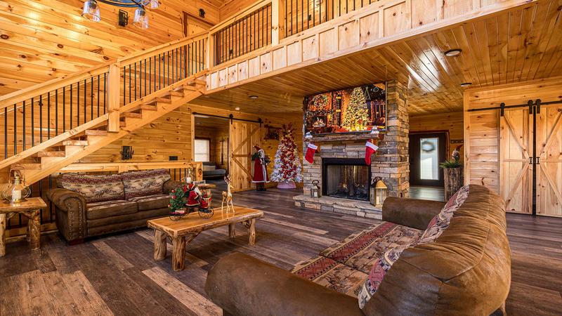 Christmas rental cabin in the Tennessee Smokies. at Morning View in Gatlinburg TN