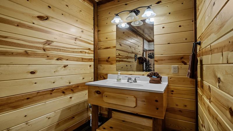 Decorative sixth bathroom.