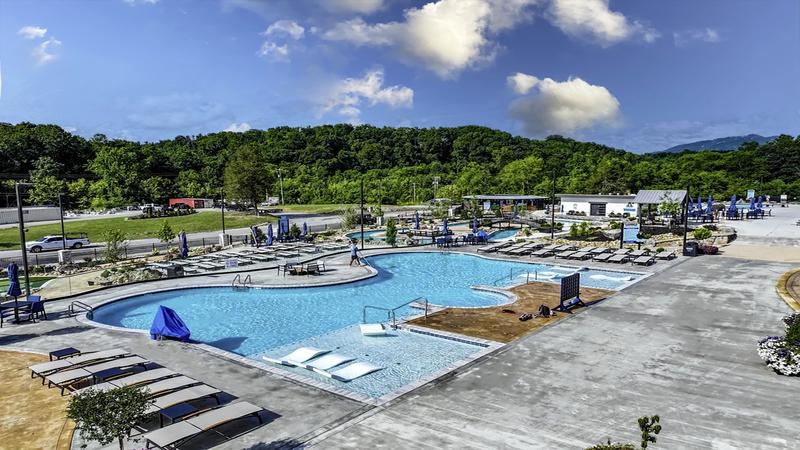 Smith Creek Resort also has a shallow area for dipping in your feet or slightly getting wet.