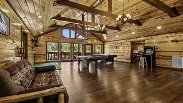 Cabin's Large Game Room Rain or shine, there's plenty of fun to be had in your cabin's game room.