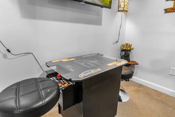 Condo's Tabletop Multi-Game Arcade Gatlinburg condo's tabletop multi-game arcade.