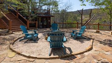 Court Yard Shared Fire Pit Your cabin's shared fire pit in the Smokies.