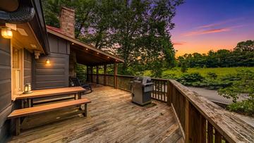 Photo of Hillside Hideaway