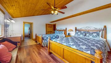 Two Queen Beds Fourth bedroom with two Queen beds—perfect for families.